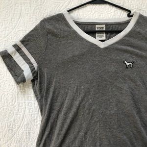 vs PINK T-shirt